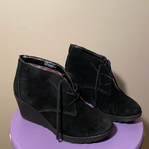 Black chunky wedge booties, COMFORTABLE